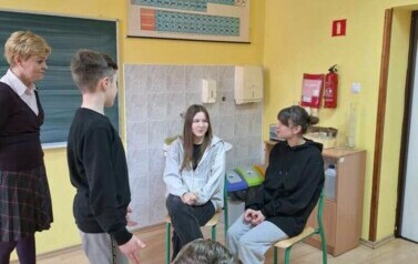 &bdquo;Savoir-vivre nastolatk&oacute;w, elegancja i dobre maniery dla młodzieży&rdquo; 9