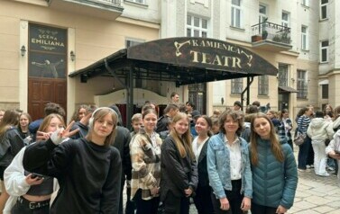 Wyjazd do Teatru Kamienica w Warszawie 5