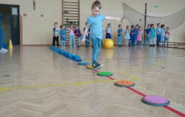 Niebieskie Igrzyska w przedszkolu 13
