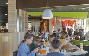 Wycieczka do kina klas 4ab, 5, 7-1.10.2024 12