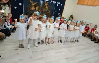 Kolędowanie w przedszkolu u Motylk&oacute;w 14