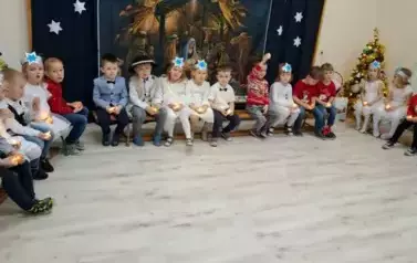 Kolędowanie w przedszkolu u Motylk&oacute;w 33