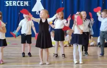 Dzień Mamy i Taty u Słoneczek i Motylk&oacute;w-28.05.2025 16