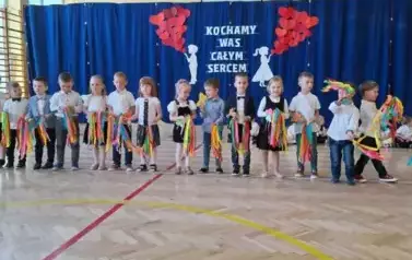 Dzień Mamy i Taty u Słoneczek i Motylk&oacute;w-28.05.2025 59