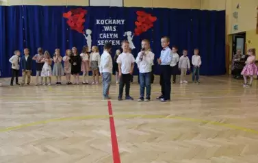 Dzień Mamy i Taty u Krasnali i S&oacute;wek-29.05.2025 41