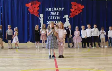 Dzień Mamy i Taty u Krasnali i S&oacute;wek-29.05.2025 56