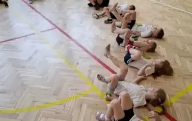 Zajęcia sportowe u "Krasnali" 6