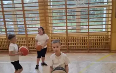 Zajęcia sportowe u "Krasnali" 19
