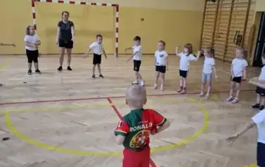 Zajęcia sportowe u "Krasnali" 22