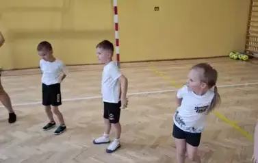 Zajęcia sportowe u "Krasnali" 23