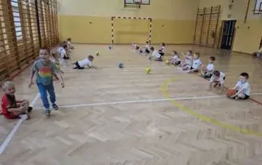 Zajęcia sportowe u "Krasnali" 30