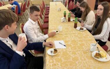 Międzyszkolna debata pt ,,Wsp&oacute;lna przestrzeń szacunku&rsquo;&rsquo; 8