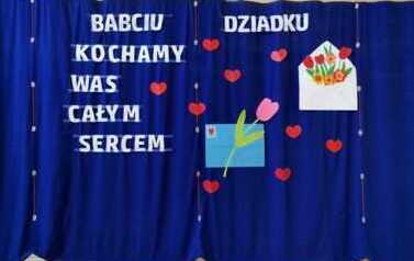 Dzień Babci i Dziadka u "Krasnali" i "S&oacute;wek" 13