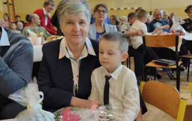 Dzień Babci i Dziadka u "Krasnali" i "S&oacute;wek" 35