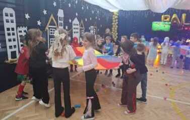 Bal choinkowy przedszkolak&oacute;w i klas I-III 3