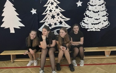 Bal choinkowy klas 4-8 42