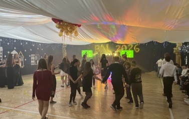 Bal choinkowy klas 4-8 52