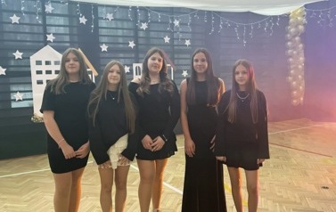Bal choinkowy klas 4-8 56