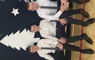 Bal choinkowy klas 4-8 60