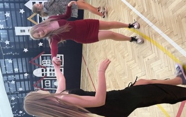 Bal choinkowy klas 4-8 63