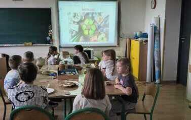 Warsztaty ekologiczne dla klas I-III "O czystości w&oacute;d" 1