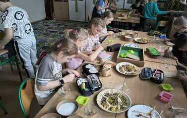 Warsztaty ekologiczne dla klas I-III "O czystości w&oacute;d" 9