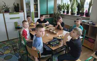 Warsztaty ekologiczne dla klas I-III "O czystości w&oacute;d" 14