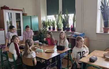 Warsztaty ekologiczne dla klas I-III "O czystości w&oacute;d" 19