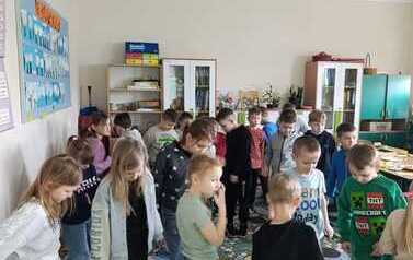 Warsztaty ekologiczne dla klas I-III "O czystości w&oacute;d" 76