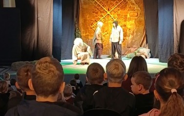 Przedstawienie teatralne "Kot w butach" 13