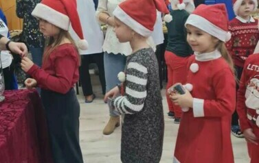 Mikołajki i kiermasz mikołajkowy - 6.12.2022 13