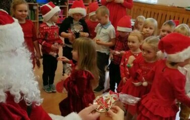 Mikołajki i kiermasz mikołajkowy - 6.12.2022 39