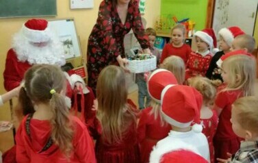 Mikołajki i kiermasz mikołajkowy - 6.12.2022 40
