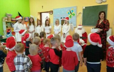 Mikołajki i kiermasz mikołajkowy - 6.12.2022 47