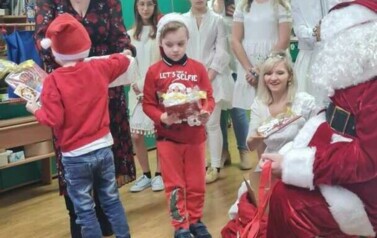 Mikołajki i kiermasz mikołajkowy - 6.12.2022 53
