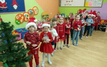 Mikołajki i kiermasz mikołajkowy - 6.12.2022 54