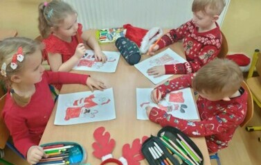 Mikołajki i kiermasz mikołajkowy - 6.12.2022 56