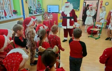 Mikołajki i kiermasz mikołajkowy - 6.12.2022 64