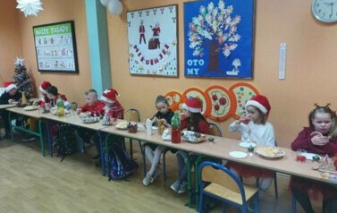 Mikołajki i kiermasz mikołajkowy - 6.12.2022 68