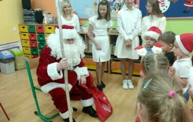 Mikołajki i kiermasz mikołajkowy - 6.12.2022 77