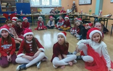 Mikołajki i kiermasz mikołajkowy - 6.12.2022 81