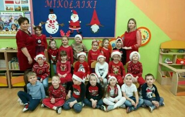 Mikołajki i kiermasz mikołajkowy - 6.12.2022 112