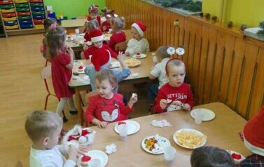 Mikołajki i kiermasz mikołajkowy - 6.12.2022 113