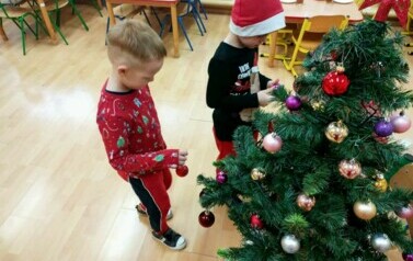 Mikołajki i kiermasz mikołajkowy - 6.12.2022 122