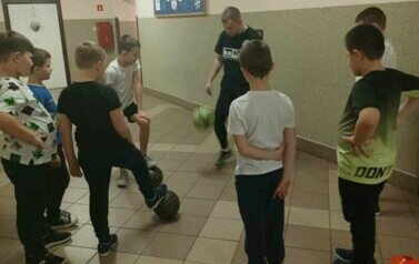 Nocowanie w szkole klas II i III a, b - 31.01.2024 64
