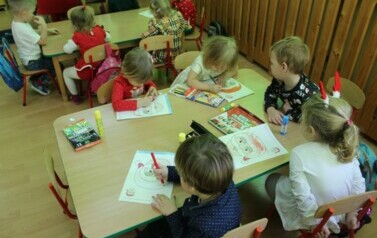 Mikołajki w przedszkolu - 4.12.2020 77