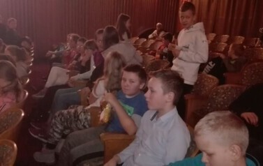 Z wizytą w teatrze 4