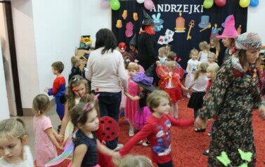 Andrzejki w przedszkolu i klasach I-III 46