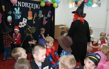 Andrzejki w przedszkolu i klasach I-III 52
