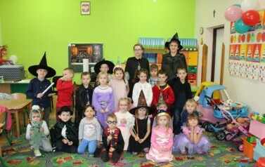 Andrzejki w przedszkolu i klasach I-III 92